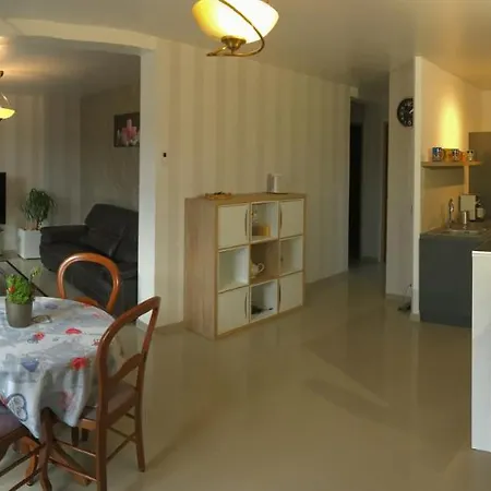 Pres De Meaux Lägenhet *